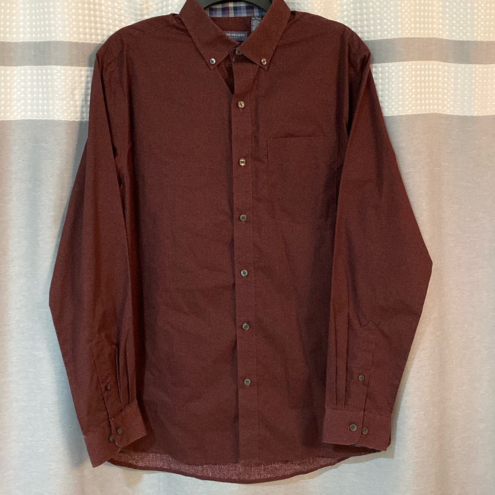 Van Heusen Mens Dress Shirt Medium 15-15 1/2